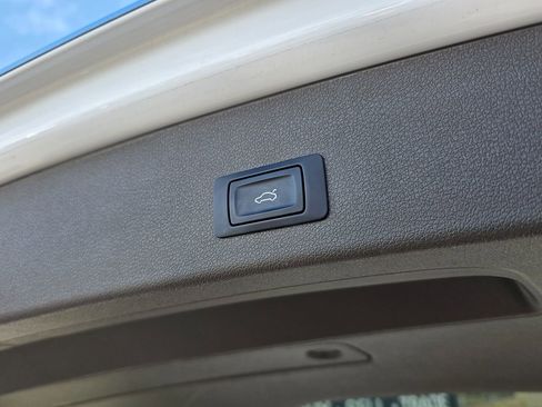 Used 2015 Audi Q5 2.0T Premium Plus w/ Technology Package image 14