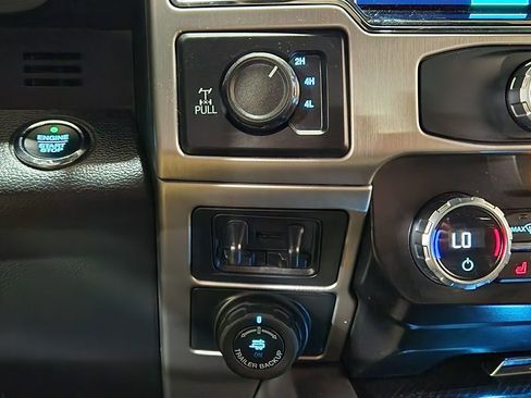 Used 2022 Ford F250 Platinum w/ Tremor Off-Road Package image 39