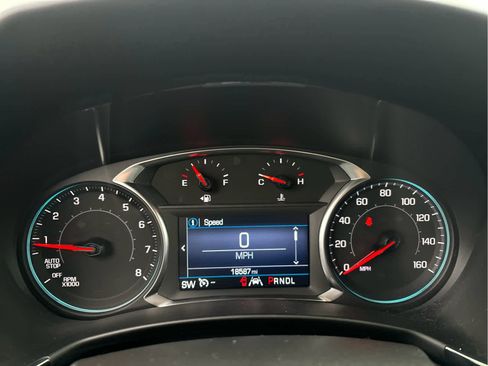 Certified 2022 Chevrolet Equinox RS w/ LPO, Floor Liner Package image 14