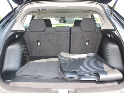 Certified 2023 Honda HR-V LX image 30