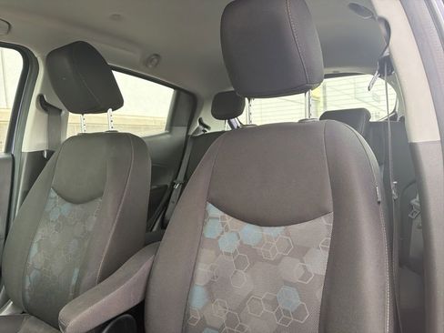 Used 2016 Chevrolet Spark LT image 4