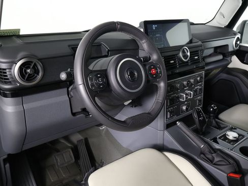 Used 2025 INEOS Grenadier Station Wagon AWD/4WD image 15
