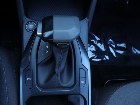 Used 2025 Kia K4 LXS image 31