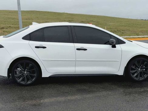 Used 2025 Toyota Corolla XSE FWD image 9