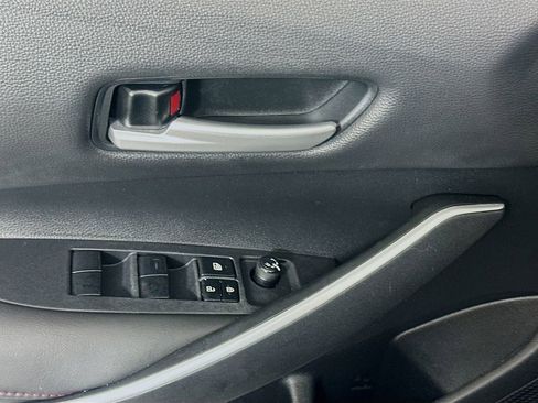 Used 2023 Toyota Corolla SE image 18