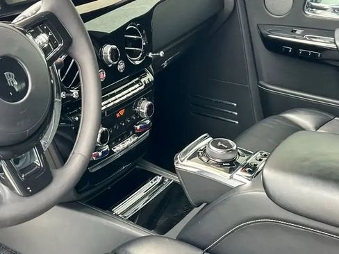 Used 2018 Rolls-Royce Phantom Sedan RWD image 17