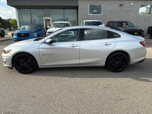 Used 2021 Chevrolet Malibu LT w/ Sport Edition FWD image 10