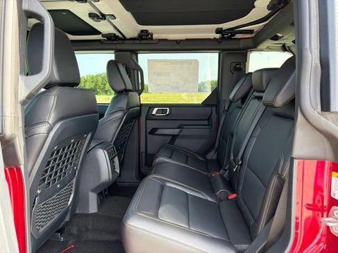 New 2026 Ford Bronco Badlands AWD/4WD image 24