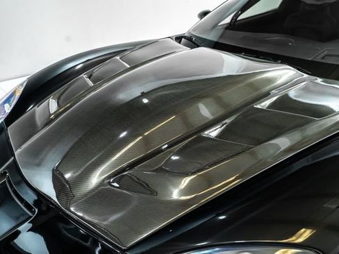 Used 2013 Chevrolet Corvette Z06 w/ 2LZ Preferred Equipment Group RWD image 8