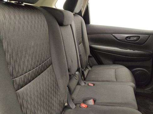 Used 2020 Nissan Rogue S AWD/4WD image 19