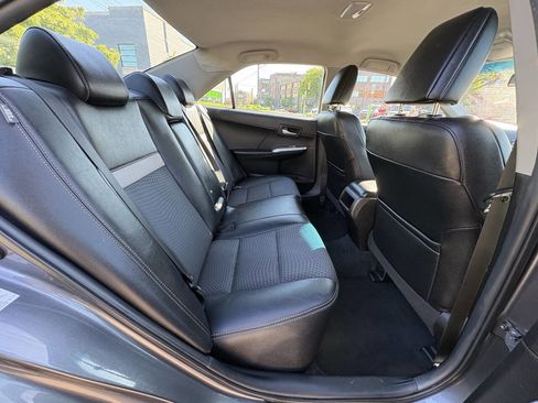 Used 2014 Toyota Camry SE FWD image 30