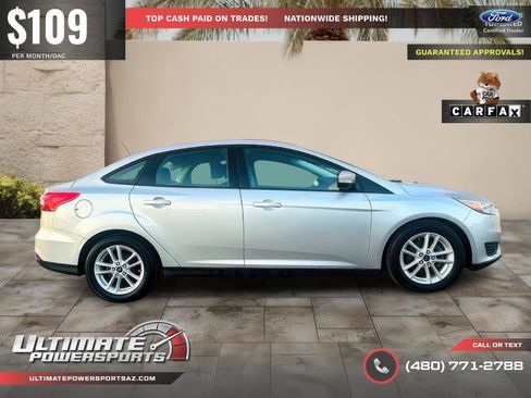 Used 2017 Ford Focus SE image 5