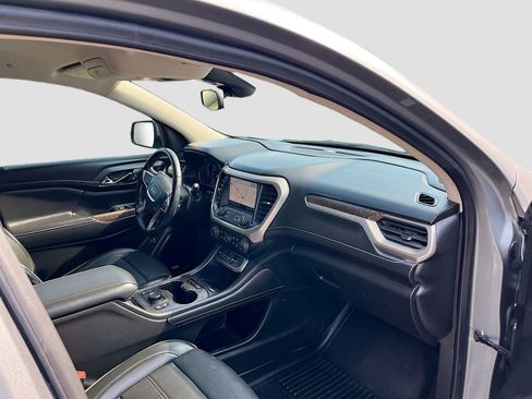 Used 2023 GMC Acadia Denali image 31
