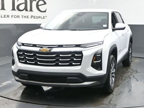 New 2026 Chevrolet Equinox LT w/ Safety and Technology Package image 7