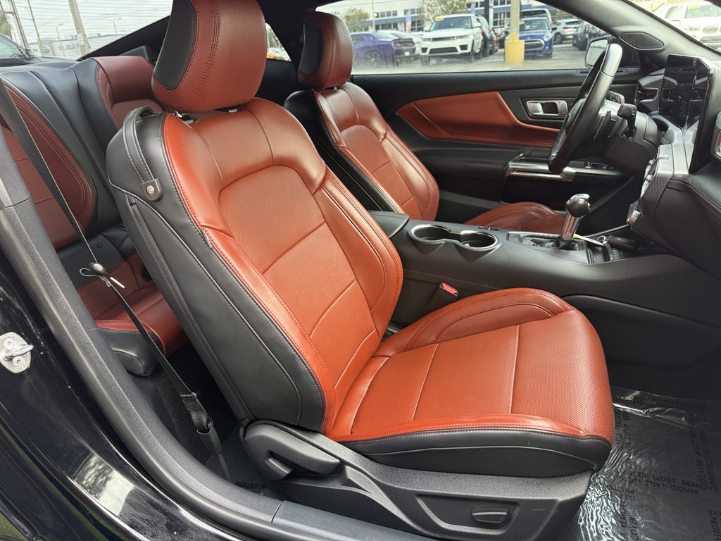 Used 2024 Ford Mustang GT RWD image 17