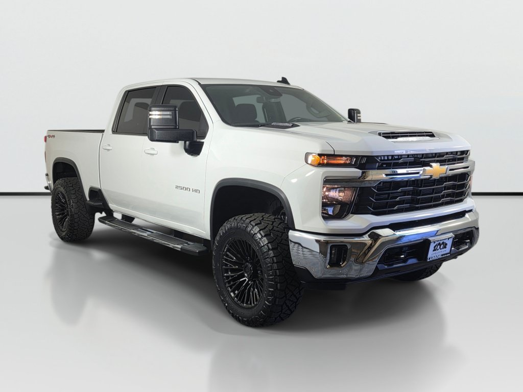 Used 2025 Chevrolet Silverado 2500 LT w/ Convenience Package AWD/4WD image 8