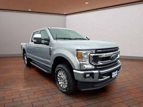 Used 2021 Ford F250 XLT w/ XLT Premium Package image 2