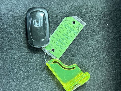 Used 2025 Honda Civic Sport image 24