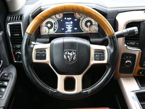 Used 2015 RAM 2500 Longhorn w/ Convenience Group AWD/4WD image 15