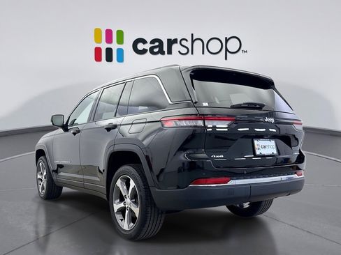 Used 2023 Jeep Grand Cherokee Limited AWD/4WD image 3