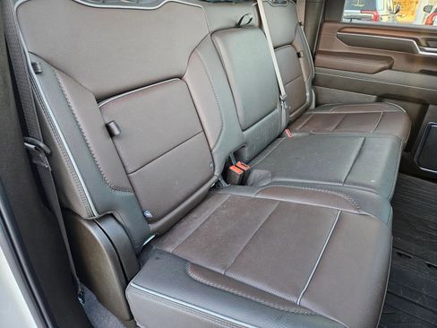 Used 2024 GMC Sierra 2500 Denali w/ Denali Reserve Package image 29