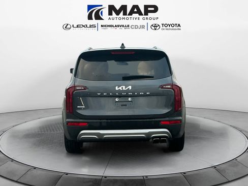 Used 2022 Kia Telluride S image 5