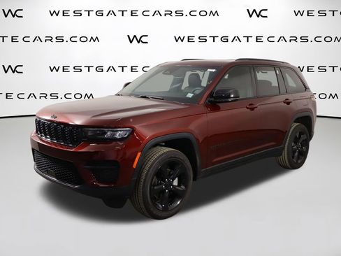 Used 2024 Jeep Grand Cherokee Altitude AWD/4WD image 1