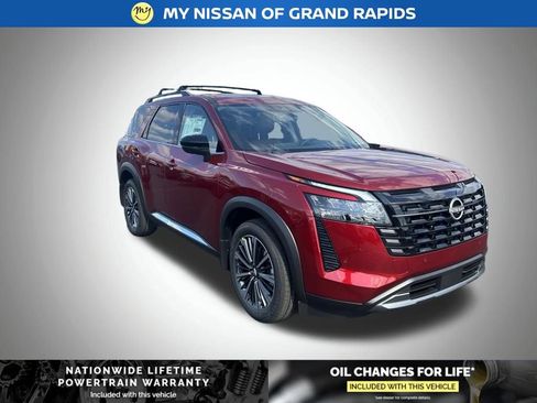 New 2026 Nissan Pathfinder Platinum AWD/4WD image 8