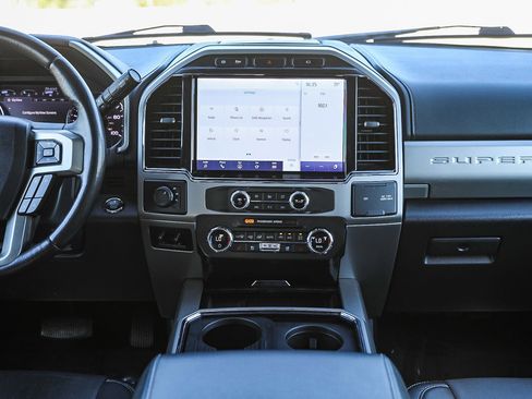 Used 2022 Ford F250 Lariat w/ Lariat Ultimate Package image 13