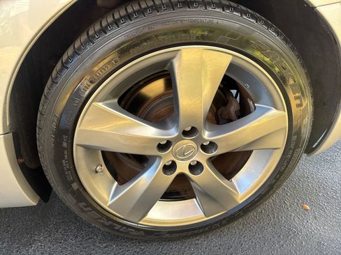 Used 2010 Lexus IS 250C image 9