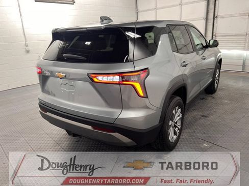 Used 2025 Chevrolet Equinox LT FWD image 8