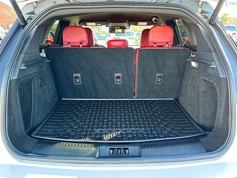 Used 2024 Lincoln Corsair Reserve image 16