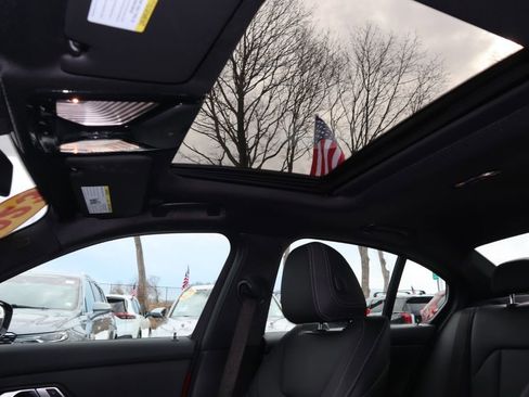 Used 2023 BMW 330e xDrive w/ Premium Package image 17