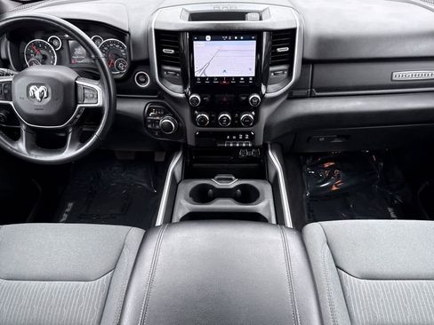 Used 2022 RAM 1500 Big Horn AWD/4WD image 3