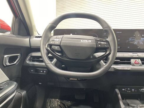 Used 2025 Kia K4 EX FWD image 14