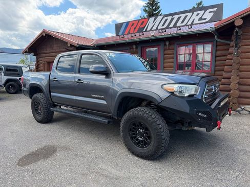 Used 2016 Toyota Tacoma TRD Off-Road w/ Towing Package AWD/4WD image 1