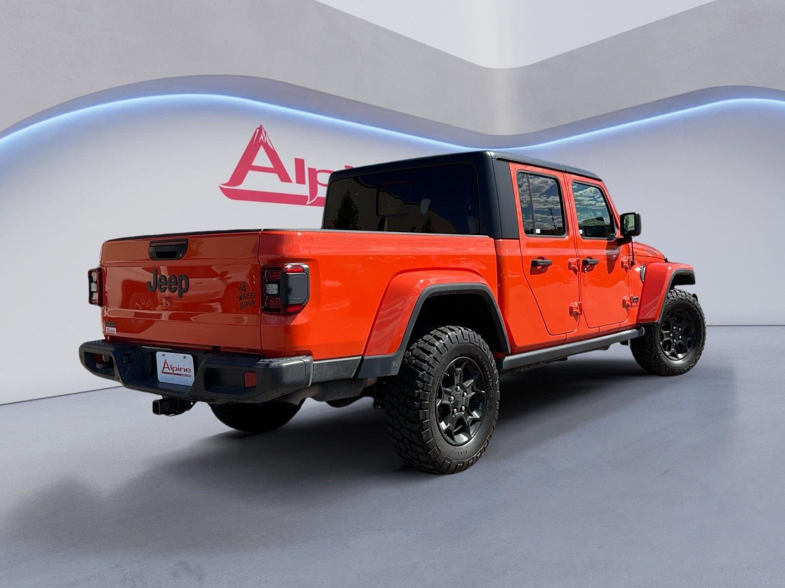 Used 2023 Jeep Gladiator Sport AWD/4WD image 5