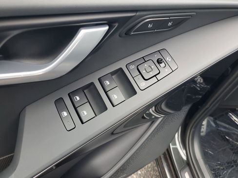 Used 2023 Kia Niro Wave FWD image 9