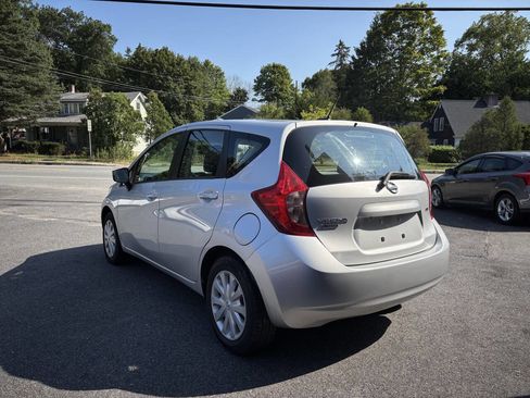 Used 2016 Nissan Versa Note SV image 4