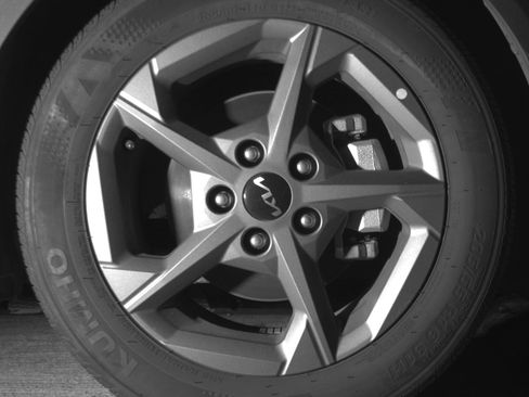 Used 2025 Kia K4 FWD image 13
