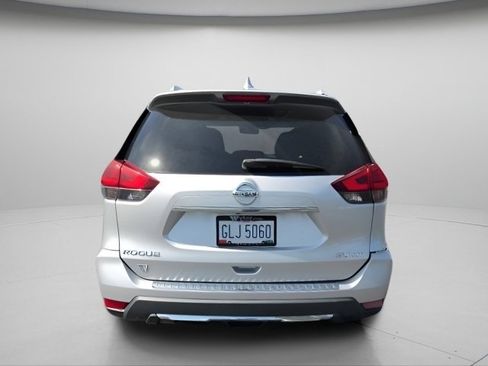 Used 2017 Nissan Rogue SV w/ Sun & Sound Touring Package AWD/4WD image 13