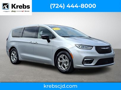 Certified 2024 Chrysler Pacifica Limited