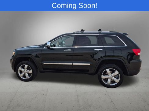 Used 2013 Jeep Grand Cherokee Overland AWD/4WD image 3