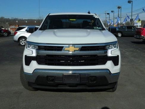 Used 2023 Chevrolet Silverado 1500 LT image 3
