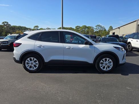 New 2026 Ford Escape Active w/ Tech Pack #1 FWD image 3