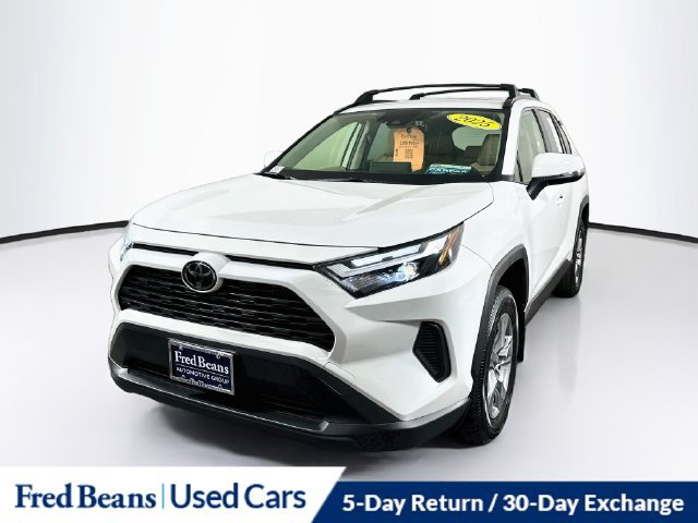 Used 2025 Toyota RAV4 XLE w/ Convenience Package AWD/4WD image 3