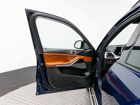 Used 2023 BMW X7 xDrive40i w/ Executive Package image 29