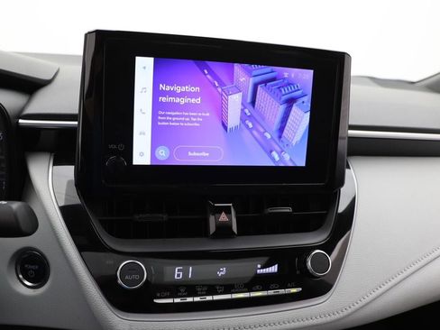 Used 2024 Toyota Corolla SE w/ SE Package image 18