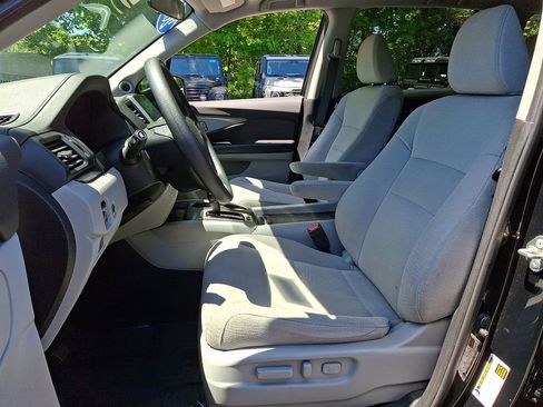 Used 2017 Honda Pilot EX image 15