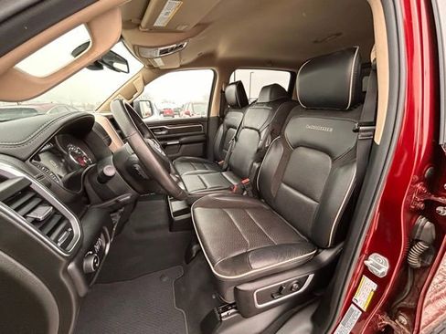 Used 2019 RAM 1500 Laramie image 34